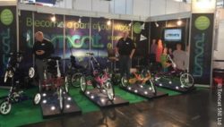 Foto: Bob Griffin am Stand von Tomcat SNI Ltd auf der REHACARE 2017; Copyright: Tomcat SNI Ltd